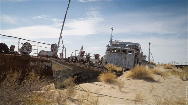 Khó ai có thể tưởng tượng nơi từng là một làng chài nhộn nhịp lại có thể biến thành một trong những hòn đảo chết chóc nhất thế giới. Thủ phạm được quy cho một dự án nghiên cứu và thử nghiệm vũ khí sinh học thời Liên Xô.