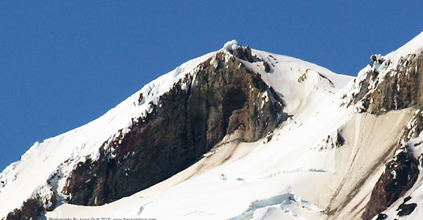 Nhiều người đề xuất đưa máy bay không người lái đến để thăm dò, bởi vì vị trí “cánh cổng” được xác định rõ ràng, trừ khi nó đóng lại. Hoặc ai đó cũng có thể leo đến nơi và tìm hiểu.