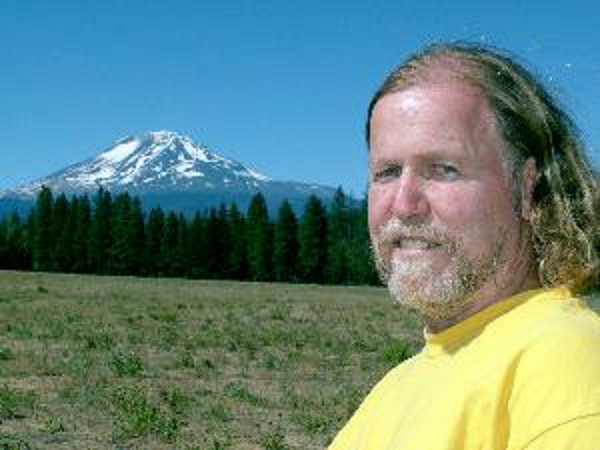 Tuy nhiên, sự thật đến nay vẫn là một ẩn số. Không phải ngẫu nhiên mà kết luận trên được đưa ra. Núi Adams thực sự là một nơi lý tưởng để ẩn cư.