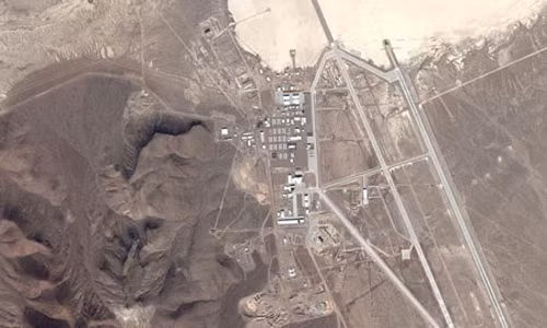 Vùng 51 được chính phủ Mỹ bảo vệ nghiêm ngặt, cấm công chúng tiếp cận những thông tin, hồ sơ về Vùng 51 cũng như cấm đặt chân đến nơi đây.