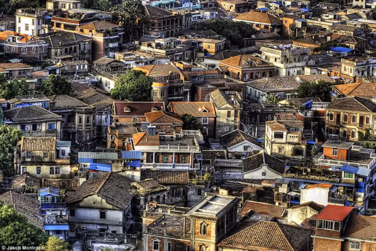 Kulangsu, Trung Quốc: Hàng triệu du khách từ khắp thế giới tới hòn đảo nhỏ này mỗi năm để khám phá phong cảnh vùng cận nhiệt đới và trải nghiệm văn hóa địa phương.