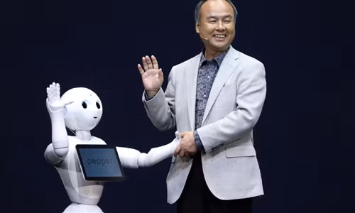 Ty phu Masayoshi Son: “Tinh ban khong the xay dung bang tien“-Hinh-2