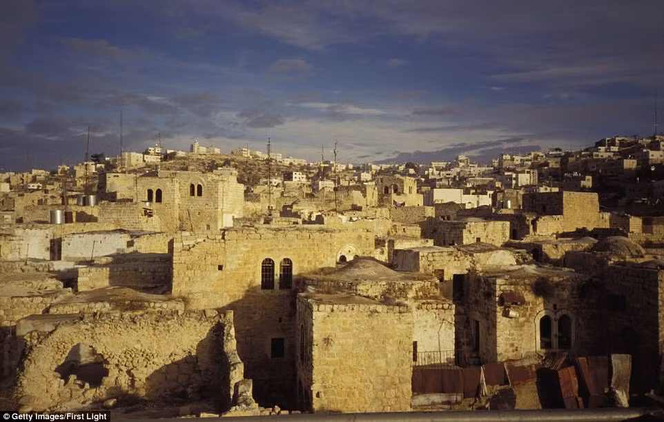 Thị trấn cổ Hebron al-Khalil ở Palestine được xây dựng trong thời kỳ Mamluk từ năm 1250 - 1517.