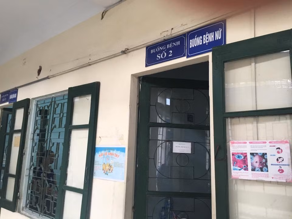 Cú sốc khiến người phụ nữ xinh đẹp phải nhập viện tâm thần - Hình 2 Cu soc khien nguoi phu nu xinh dep phai nhap vien tam than-Hinh-2