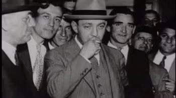 Kế đến, Schultz đem chôn giấu két sắt chứa số kho báu trên tại một địa điểm bí mật ở New York. Schultz bị bắn chết trước khi nói ra vị trí chôn chiếc két sắt. Do vậy, kho báu này cho đến nay vẫn biệt tăm.