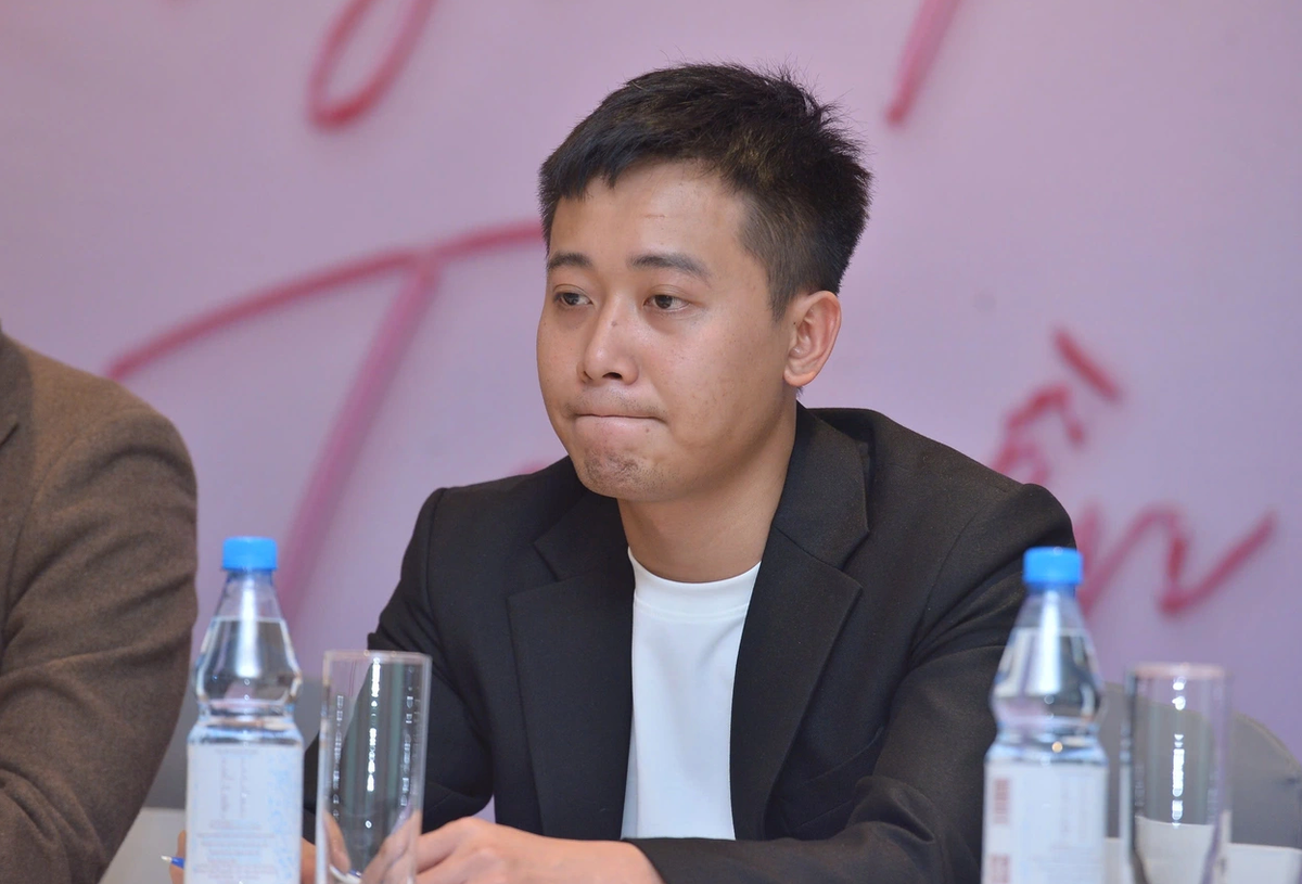 Quang Linh Vlogs: Tu nguoi hung dan ngheo, “chien than livestream”...den lao ly