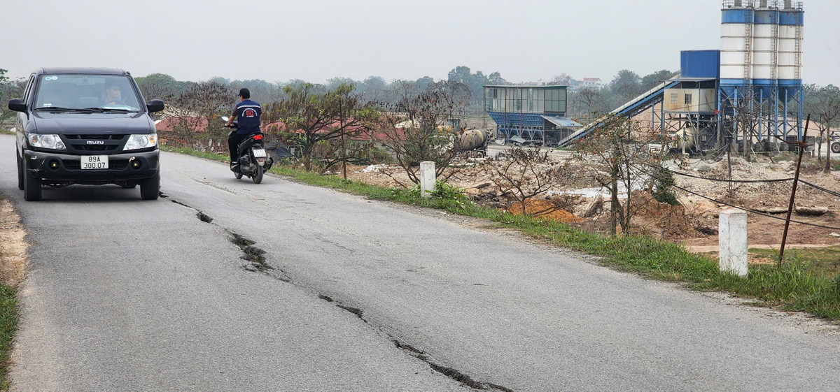 Để khắc phục triệt để sự cố, UBND TP Hà Nội cũng đã ban hành Lệnh xây dựng công trình “Xử lý khẩn cấp khắc phục tình trạng nứt mặt đê Ngọc Tảo trên địa bàn huyện Phúc Thọ”. Dự kiến , nguồn vốn từ nguồn ngân sách TP Hà Nội. Thời gian thi công công trình hoàn thành trước 30/5/2025.