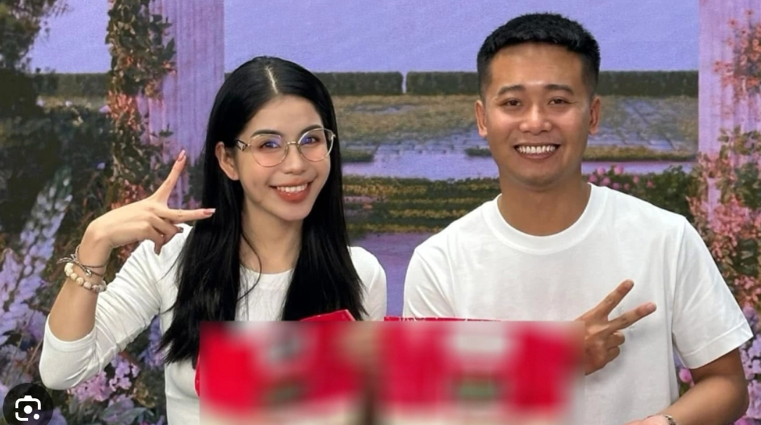 Khởi tố Quang Linh Vlog và Hằng Du Mục Khoi to Quang Linh Vlog va Hang Du Muc