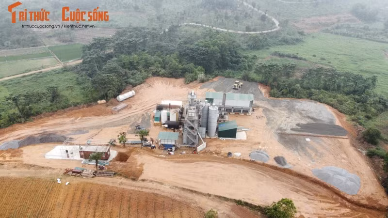 Pha do hoan toan tram be tong trai phep o Ba Vi-Hinh-2