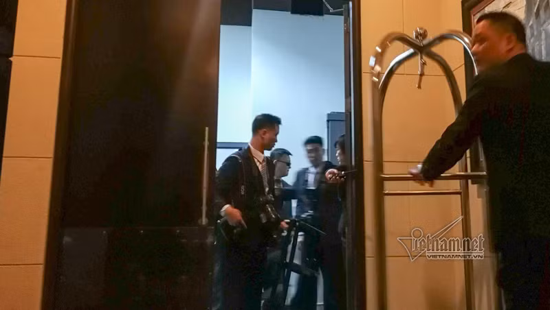 Doan tien tram Trieu Tien ve khach san o Ha Noi-Hinh-9