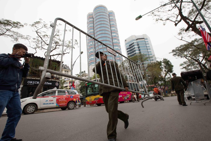 An ninh đang được thắt chặt ở khu vực trung tâm thành phố.