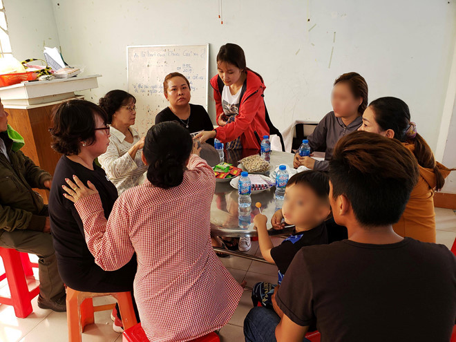 Loi cau xin cua me cua nghi pham giet nguoi vi tuong bat coc-Hinh-2