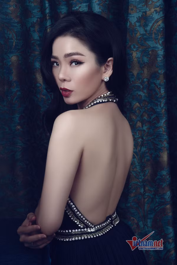 Le Quyen: Chong toi khong phai dai gia, Valentine chi tang hoa