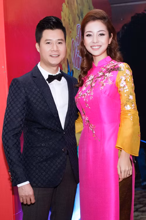 Bat ngo cach doi xu cua chong Jennifer Pham voi con rieng cua vo-Hinh-5