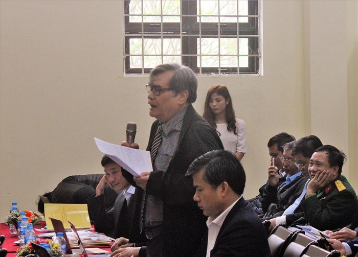 Phu huynh cho con choi dien thoai it di, danh thoi gian tap the duc-Hinh-2