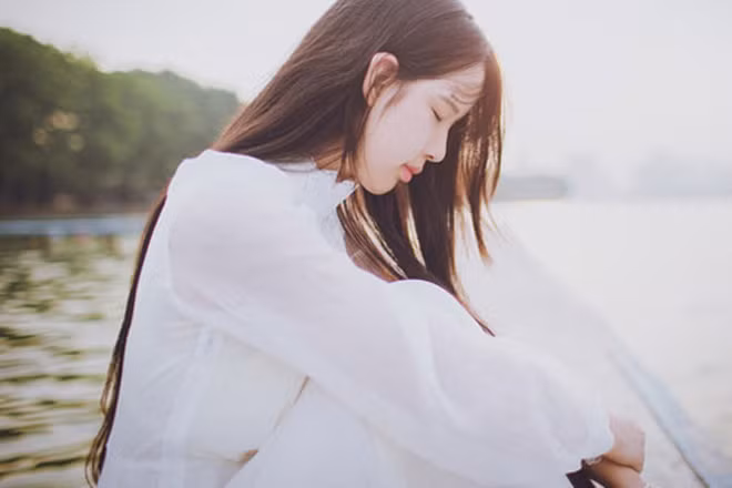 Nhiều người đàn bà mới nhìn quả thật không đẹp, nhưng càng nói chuyện, càng thấy đáng yêu - Ảnh Internet.