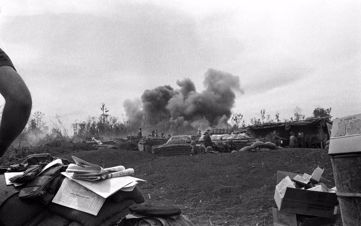 Tuy nhiên, ở chiều ngược lại khi mùa khô đến lại là thời điểm lính Mỹ luôn phải "căng não" đối phó với các đợt tấn công của Quân Giải phóng. Nguồn ảnh: Flickr.