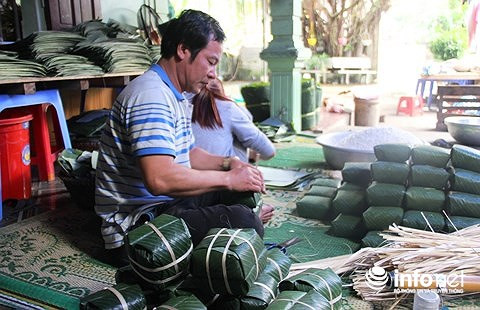 Ăn Tết ở TP.HCM đối với những người xa quê là một trải nghiệm.