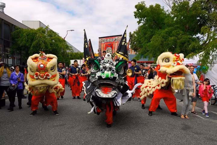 Màn múa lân sư rồng sôi động ở Springvale, Victoria, Australia. Ảnh: ABC News.