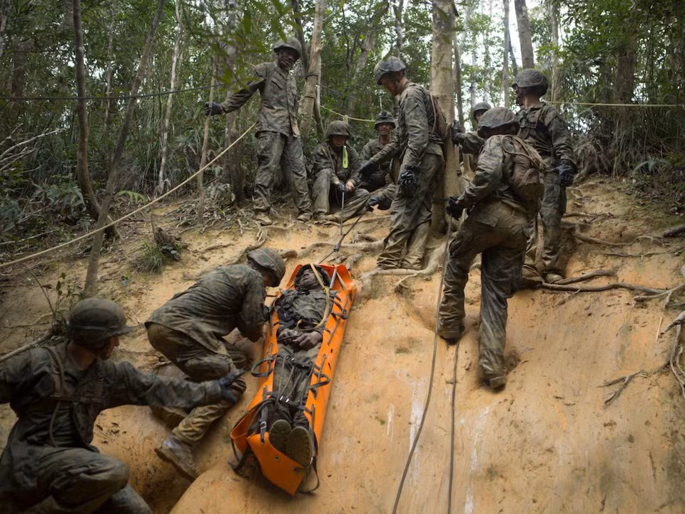 Khóa huấn luyện sẽ kéo dài từ 2 tuần tới 7 tuần tùy từng đơn vị, trong thời gian đó, những đơn vị tham gia tập huấn sẽ gần như ở trong rừng toàn bộ thời gian huấn luyện. Nguồn ảnh: BI.