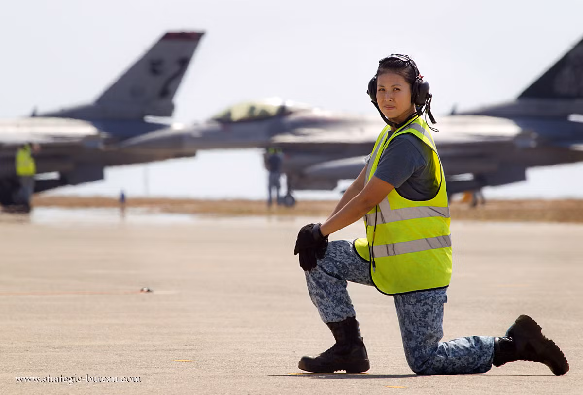 Ngoài ra, Singapore cũng có trong trang bị các máy bay cảnh báo sớm loại G550 AEW cũng do Mỹ chế tạo. Hiện tại Đảo quốc Sư tử đang sở hữu 4 chiếc máy bay cảnh báo sớm loại này. Nguồn ảnh: Strategic.