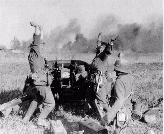 Chính vì sự phổ biến trong quân đội nhiều quốc gia nên tới tận ngày nay, khẩu Pak 40 đã có mặt tại rất nhiều bảo tàng trên thế giới, không hổ danh là khẩu pháo chống tăng phổ biến và nổi tiếng bậc nhất Chiến tranh Thế giới thứ hai. Nguồn ảnh: Alamy.