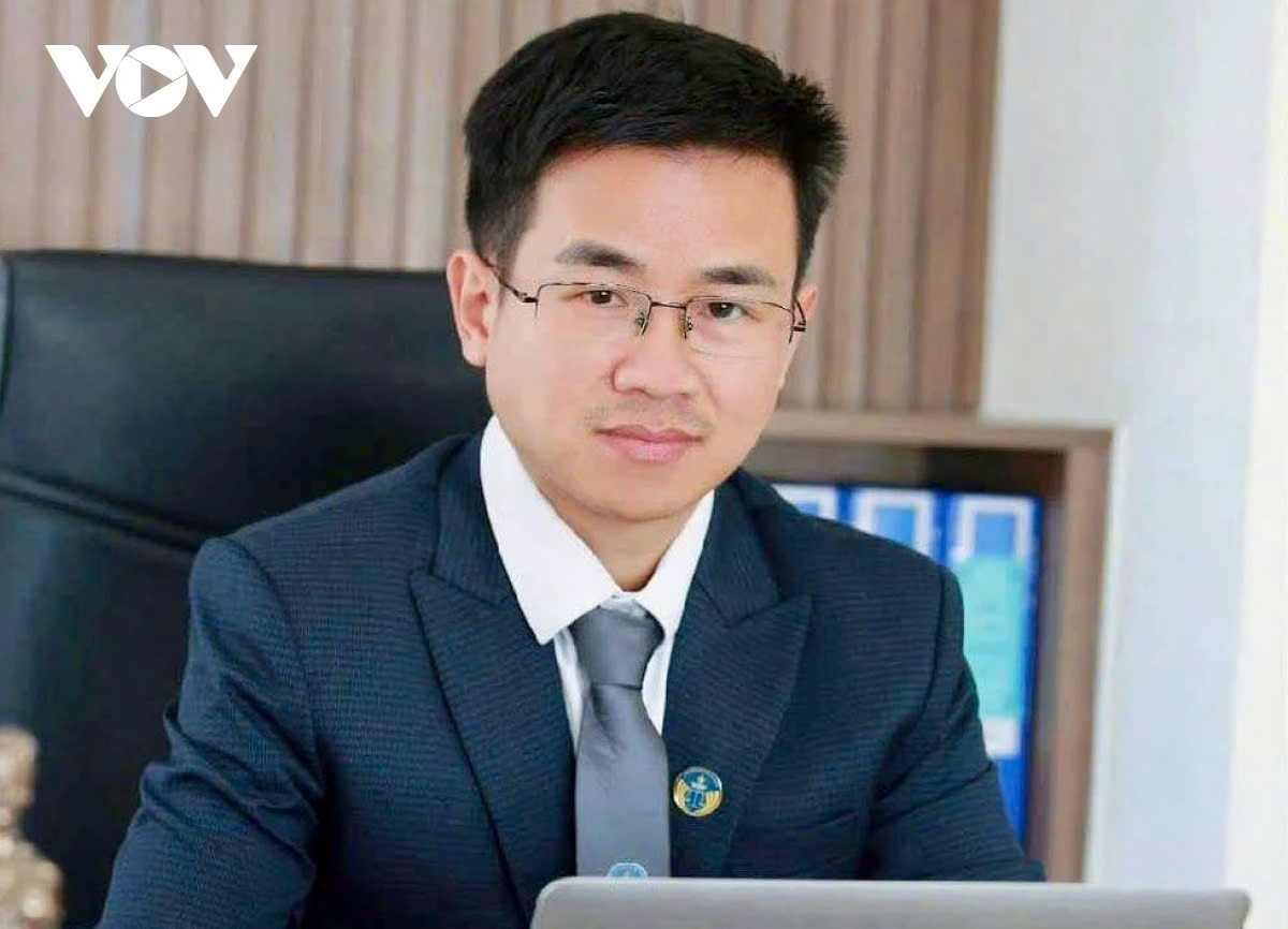 Vẫn mua bán thuốc lá điện tử như chưa từng bị cấm - Hình 2 Van mua ban thuoc la dien tu nhu chua tung bi cam-Hinh-2