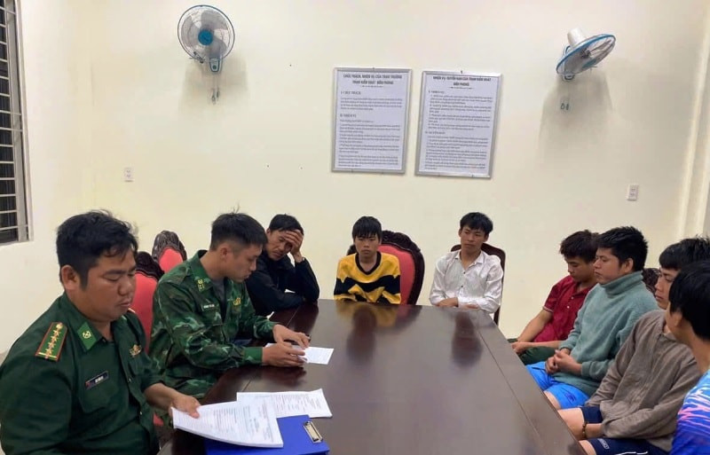 Hai tàu cá gặp nạn trên biển, một ngư dân Hà Tĩnh mất tích - Hình 2 Hai tau ca gap nan tren bien, mot ngu dan Ha Tinh mat tich-Hinh-2