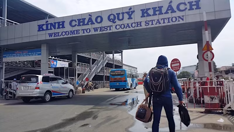 “Be hat tieu” Ben xe Mien Tay manh co nao... tra co tuc ty le 516%?