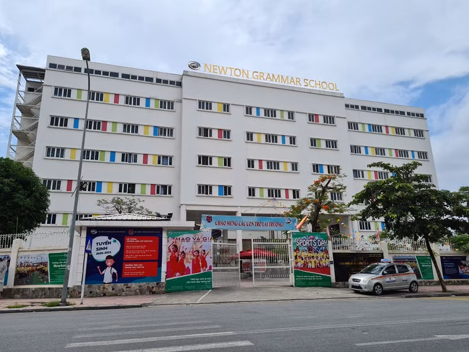 Tranh chap Cty TDS-Truong Newton: Ba Tran Kim Phuong, Le Thi Bich Dung… ai dung?-Hinh-2