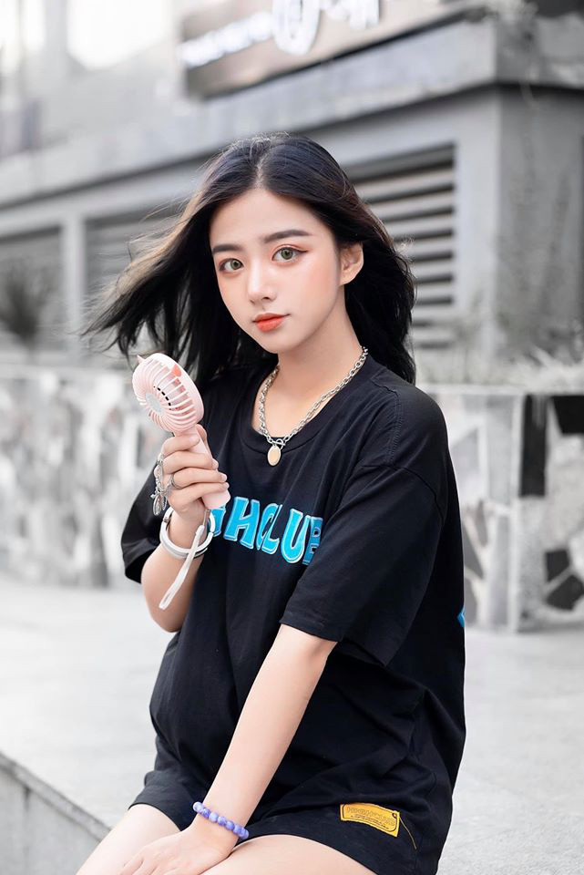 Hot girl bong noi nhu con vi giong het “Yena phien ban doi thuc”-Hinh-11