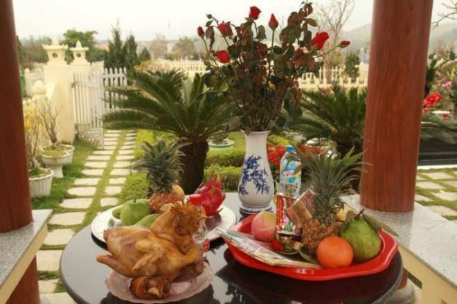 Ne COVID-19, khach dua nhau cung online dip le Vu lan