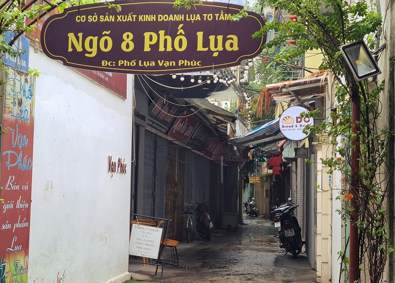 Những con ngõ nhỏ càng đìu hiu hơn.