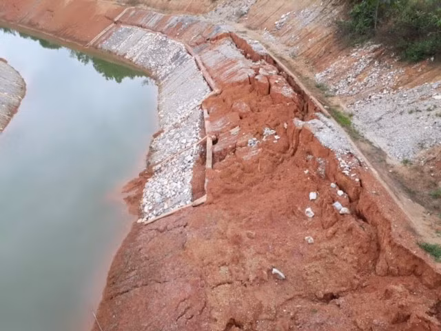 Kenh tuoi tieu Chau Binh 756 ty sat lo: “Soi” nang luc nha thau Tong Cty 36