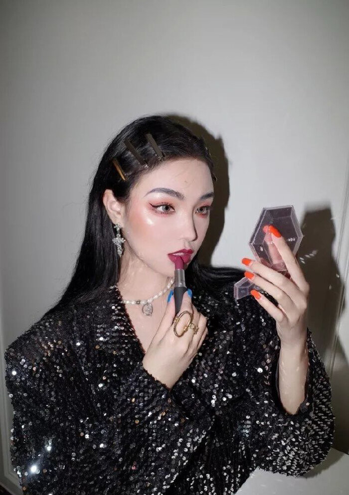 Tat che do lam dep, “hotgirl 2 trieu follow” khien dan tinh te ngua-Hinh-2