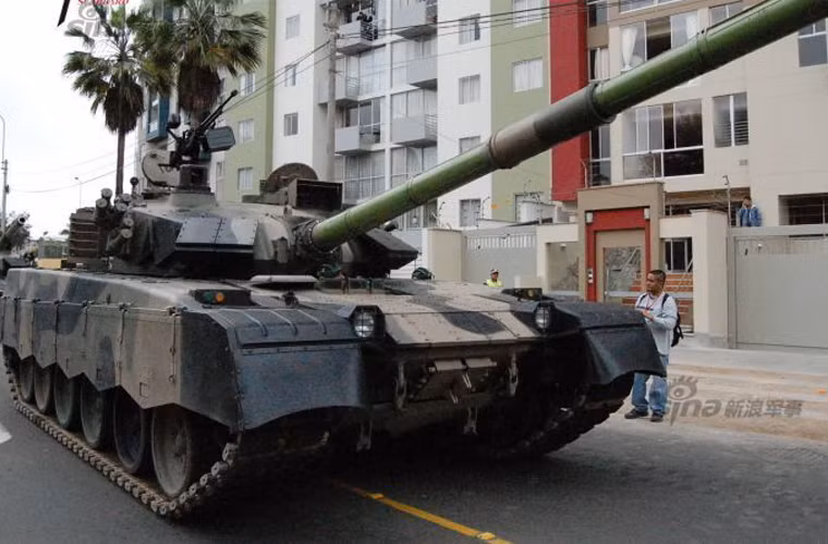 Kể từ sau thương vụ mua bán động cơ 6TD-2, hợp tác giữa hai nước Trung Quốc và Ukraine đã bắt đầu xuất hiện những vết rạn nứt. Năm 2010, 5 xe tăng loại MTB-2000 của Trung Quốc xuất hiện tại lễ duyệt binh của Peru. Có tin đồn rằng Peru sẽ mua loại xe tăng này. Tuy nhiên phía Ukraine từ chối bán 62 động cơ 6TD-2 cho Trung Quốc nên thương vụ giữa Trung Quốc và Peru bất thành. Tháng 8/2011, xưởng sản xuất động cơ này của Ukraine cũng bị phá sản. Như vậy Ukraine cũng không thu được lợi ích nào từ việc bán động cơ này nữa.