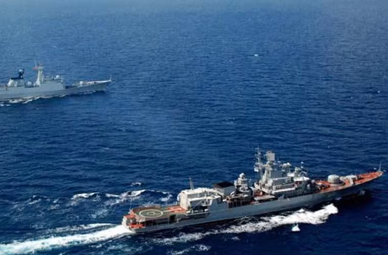 Do vậy, ngành công nghiệp quân sự Ukraine đành phải từ bỏ mô hình kinh doanh xuất khẩu các sản phẩm công nghiệp thành phẩm, chuyển sang phát triển mô hình hợp tác kỹ thuật sản xuất các sản phẩm có giá thành cao nhưng lại ko bền vững. Chính nhờ đó, Trung Quốc đã trở thành quốc gia được hưởng lợi nhiều nhất từ mô hình này kể từ khi hợp tác quân sự với Ukraine.