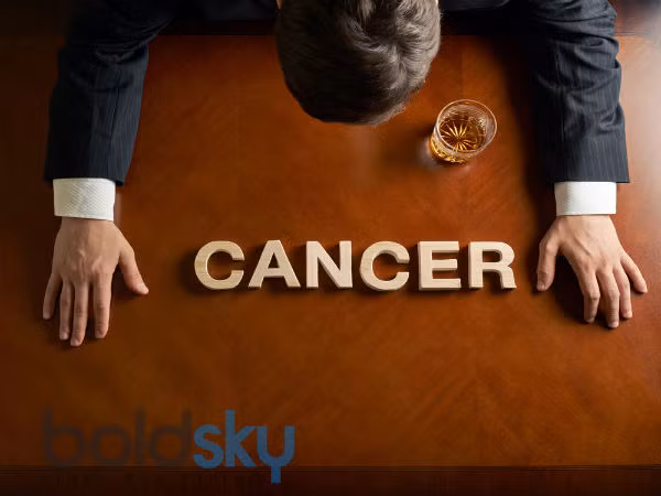 Express đưa tin, mặc dù hoạt động nghiên cứu về ung thư được đầu tư hàng tỷ USD song cho đến nay giới khoa học vẫn chưa tìm ra phương pháp chữa khỏi bệnh ung thư. Điều đó cho thấy rằng, rất khó để ngăn chặn tế bào ung thư một khi chúng "sinh sôi nảy nở". Ảnh: Boldsky.