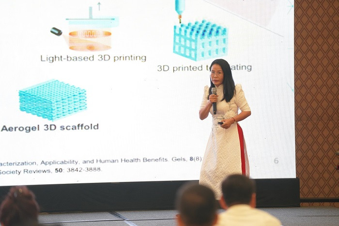 PGS.TS Le Thi Kim Phung: Che tao vat lieu aerogel sieu nhe tu... nhung thu bo di-Hinh-2