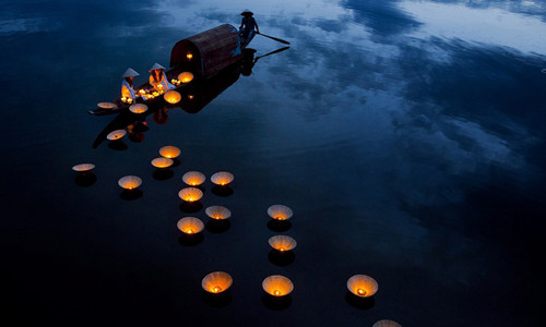 Với tác phẩm "Lighting dream" (Thắp sáng ước mơ), nhiếp ảnh gia Ngô Thanh Minh đã chiến thắng ở hạng mục Giải thưởng Quốc gia Việt Nam trong cuộc thi ảnh Sony World Photography Awards 2016. Đây là cuộc thi lớn nhất thế giới, với hơn 230.000 tác phẩm tham dự.