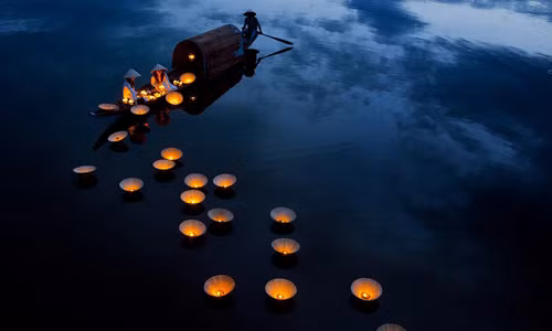 Với tác phẩm "Lighting dream" (Thắp sáng ước mơ), nhiếp ảnh gia Ngô Thanh Minh đã chiến thắng ở hạng mục Giải thưởng Quốc gia Việt Nam trong cuộc thi ảnh Sony World Photography Awards 2016. Đây là cuộc thi lớn nhất thế giới, với hơn 230.000 tác phẩm tham dự.