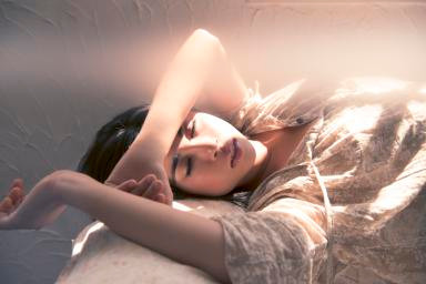 Chuyên gia Ellis chia sẻ giấc mơ chết chóc thường được gây ra bởi sự lo lắng. Đặc biệt nếu chúng ta nghe tin tức về sự qua đời của một người nào đó hoặc người quý trọng đối với bản thân. Do đó, bạn sẽ trở nên lo lắng không biết khi nào điều đó sẽ trở thành sự thật.