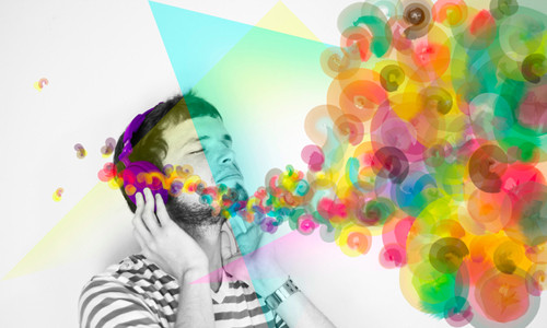 Một số người có thể thấy được các hình thù có vị hoặc màu sắc có mùi. Đó chính là cảm giác kèm (tên tiếng anh: Synesthesia) - hiện tượng thần kinh hiếm gặp gây ra khi các giác quan chồng lên nhau.