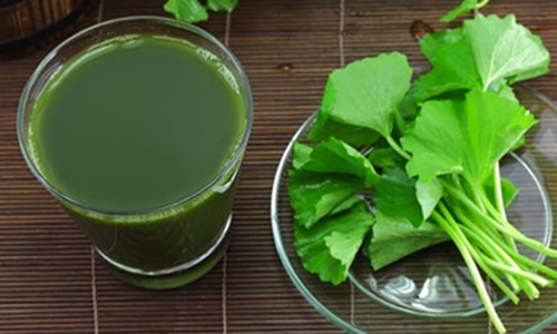 Nhung cach uong nuoc rau ma sai lam co the chet nguoi