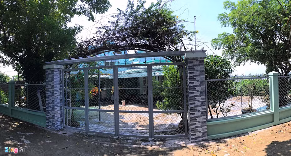 Linh cữu ông được đưa về căn nhà ông sinh sống lúc cuối đời (Ảnh: Zing).