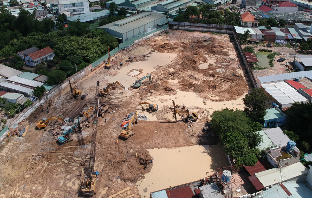 Opal Boulevard móng còn chưa xong đã được rao bán: Đất Xanh Group “cầm đèn chạy trước ô tô”? - Hình 2 Opal Boulevard mong con chua xong da duoc rao ban: Dat Xanh Group “cam den chay truoc o to”?-Hinh-2