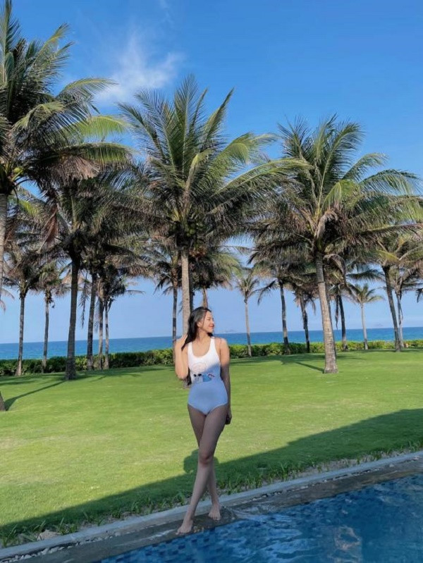 Khanh Vy lo dang hau sinh no, 'bo bim' Phan Manh Quynh gay sot