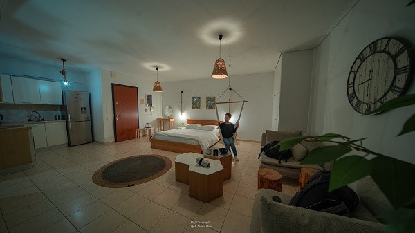 Cap doi chi 110 trieu vi vu Hy Lap, tham tu vien tren may-Hinh-13