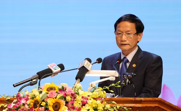 Trong mảng tài chính ngân hàng và bất động sản, Geleximco gắn liền với thương hiệu “An Bình”, trong đó, Ngân hàng TMCP An Bình (ABBank) là cái tên nổi bật nhất. Trải qua 20 năm hoạt động, ABBank đã đưa vốn điều lệ từ 1 tỷ đồng lên gần 5.320 tỷ đồng. Hiện nhóm Geleximco đang nắm khoảng gần 16% vốn điều lệ ngân hàng, ông Vũ Văn Tiền - Chủ tịch HĐQT Geleximco cũng đang giữ vị trí quyền lực nhất tại ngân hàng này. Ảnh: Vietnamnet.