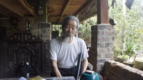 Họa sỹ Văn Thao nói về tác phẩm kỳ lạ của cha ông.